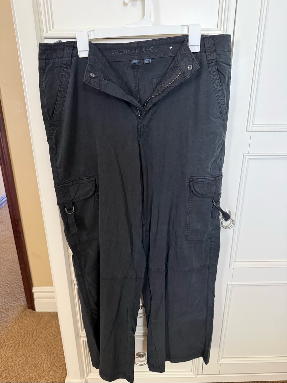 American Eagle Outfitters Black Cargo Pants 14